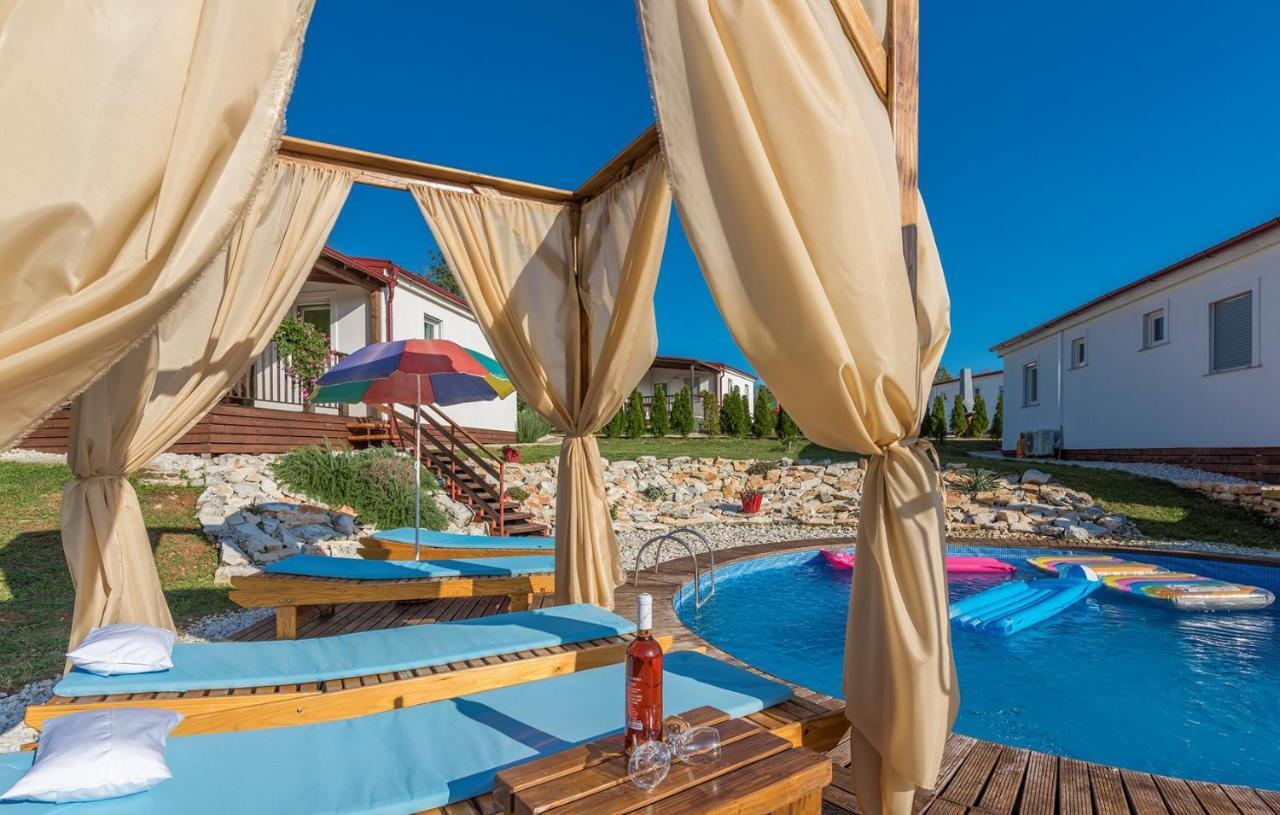 Holiday Park Village Jelovci Kringa 외부 사진