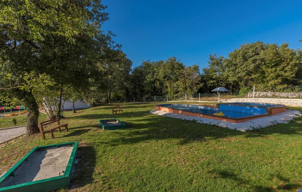 Holiday Park Village Jelovci Kringa 외부 사진