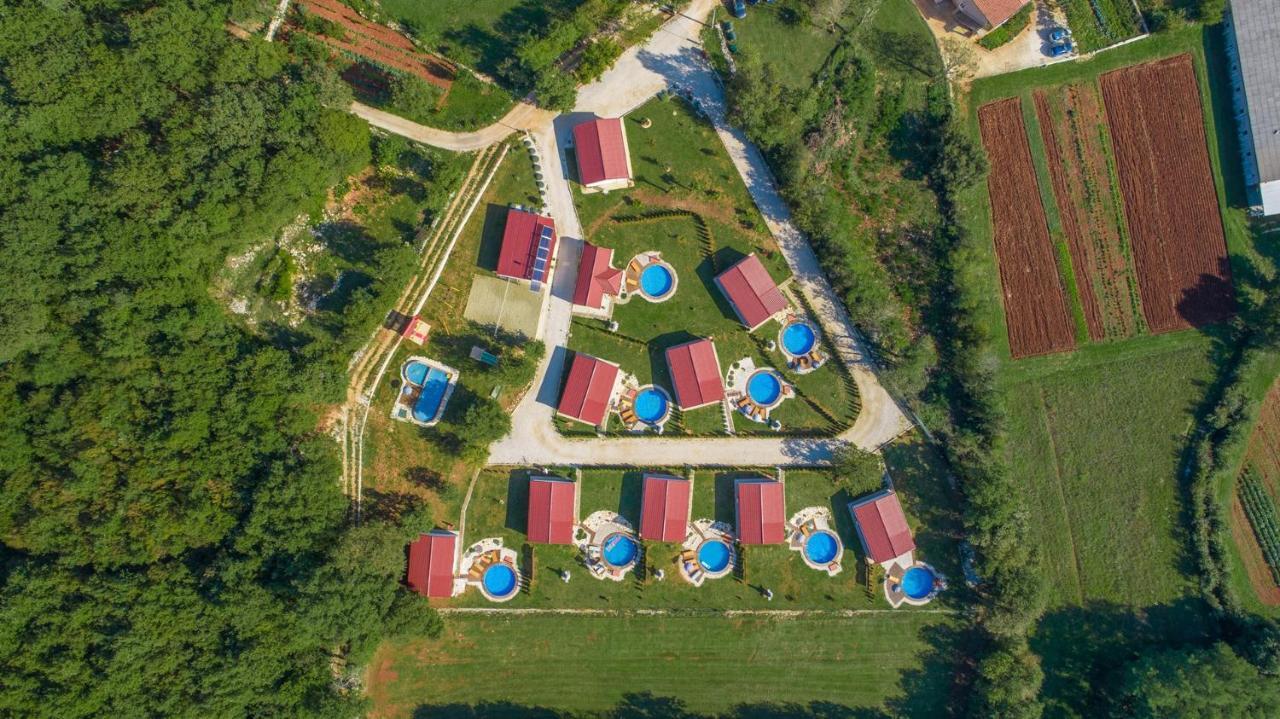 Holiday Park Village Jelovci Kringa 외부 사진